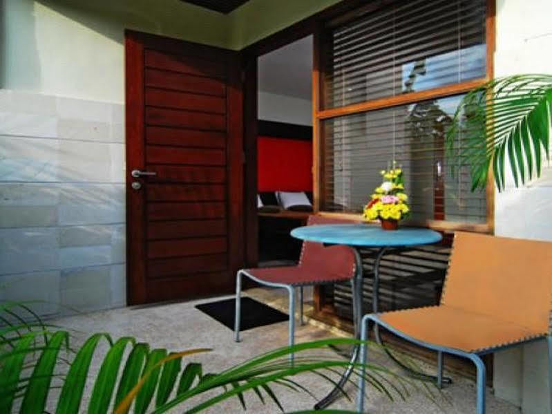 Aparthotel Taman Ayu Town House Legian Exterior foto