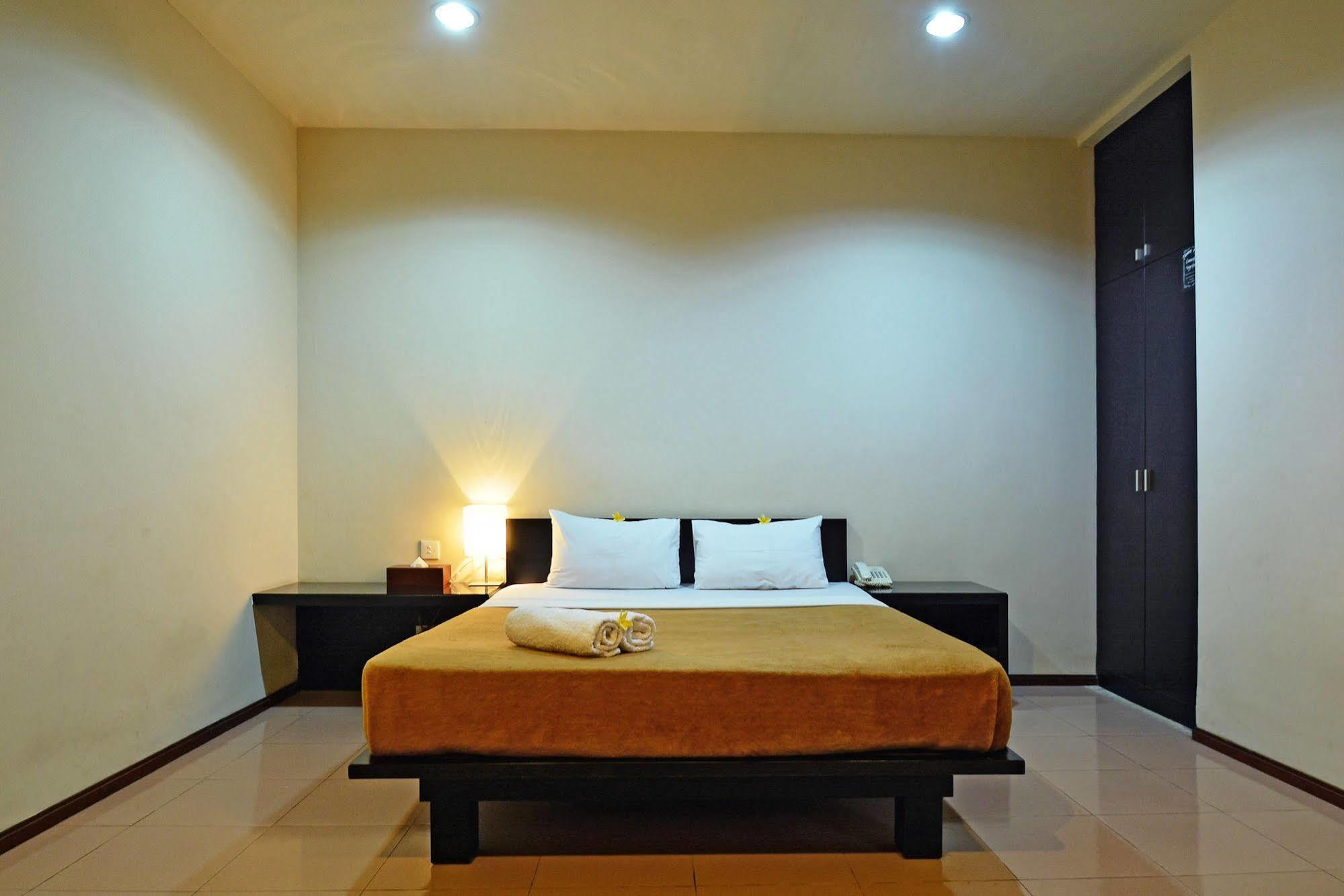 Aparthotel Taman Ayu Town House Legian Exterior foto