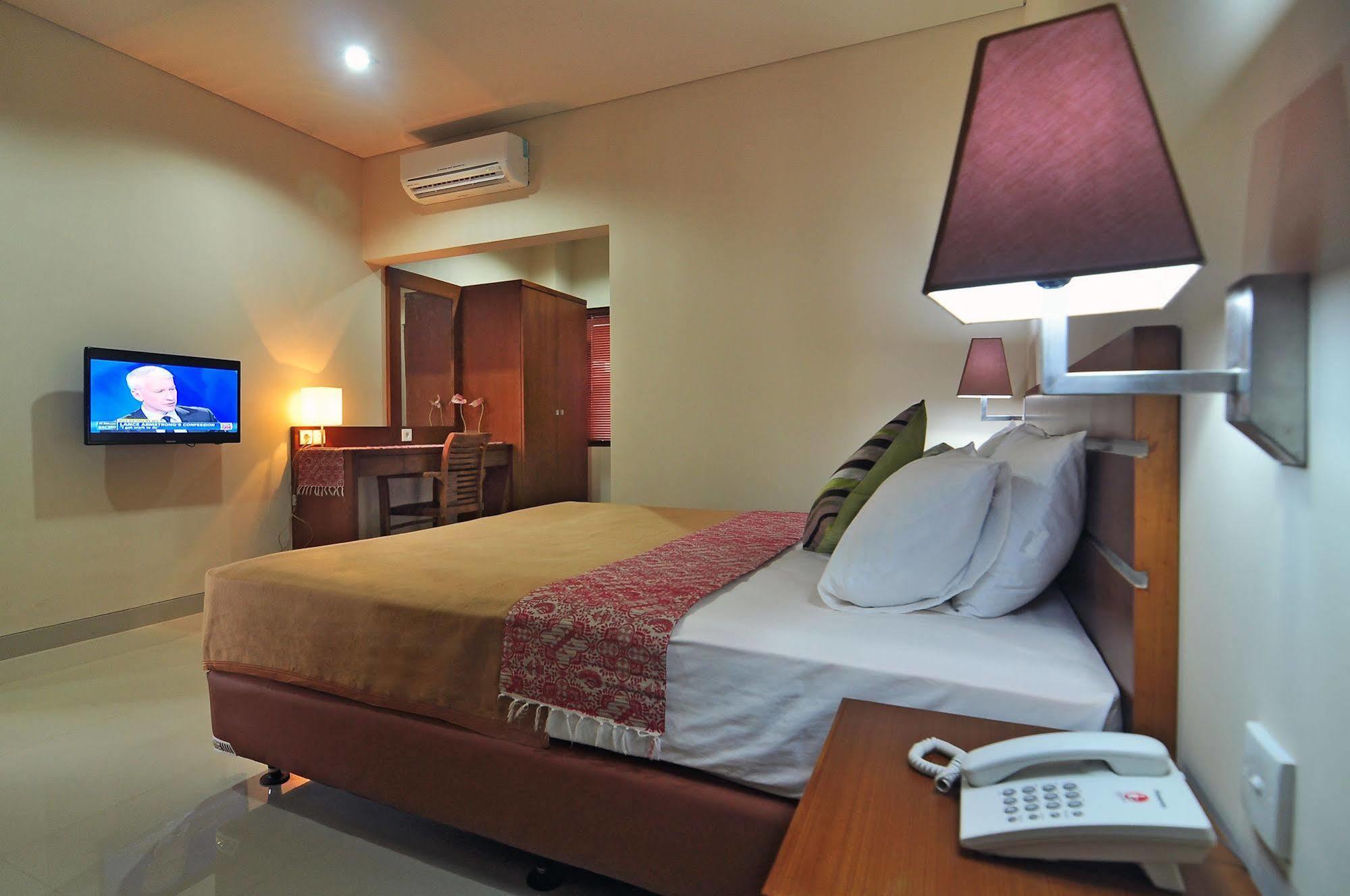Aparthotel Taman Ayu Town House Legian Exterior foto